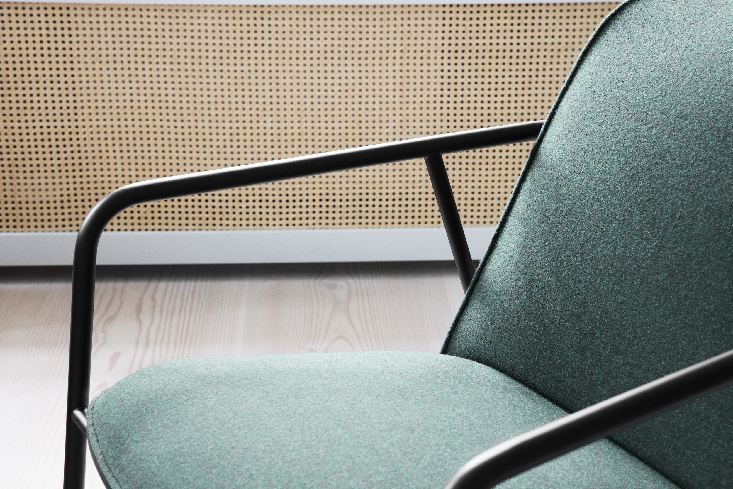 601805_Normann_Copenhagen_Pad_Lounge_Chair_Low_Black_Black ...