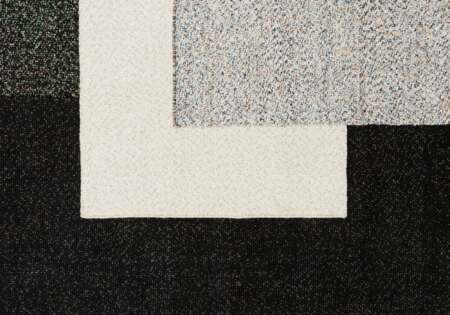 Edge detail of the Polli recycled plastic rug – durable and sustainable